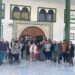 Usuarios del Centro plena inclusión visitan la Mezquita de Sidi Embarek en una jornada de convivencia