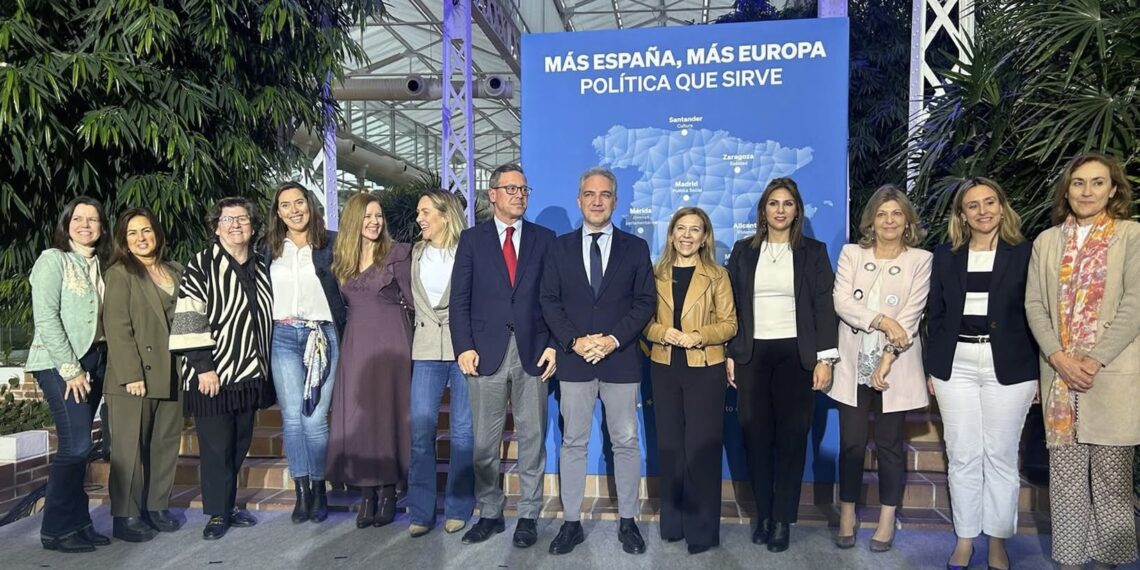 Nabila Benzina participa en Madrid en un encuentro sobre políticas sociales del Partido Popular