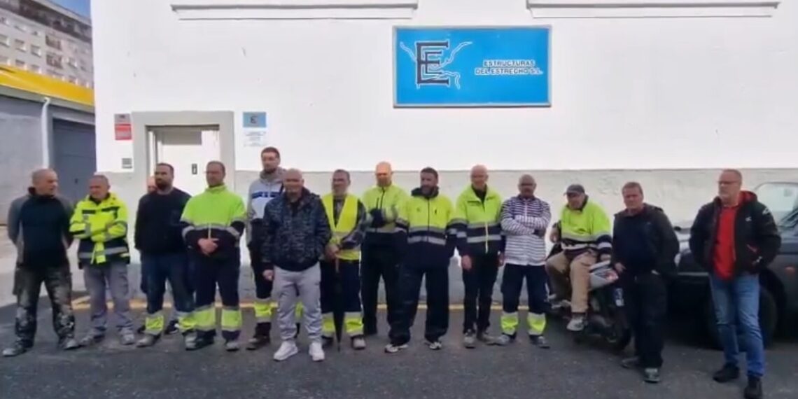 Protesta de los Trabajadores de Estructuras del Estrecho en el Muelle Cañonero Dato