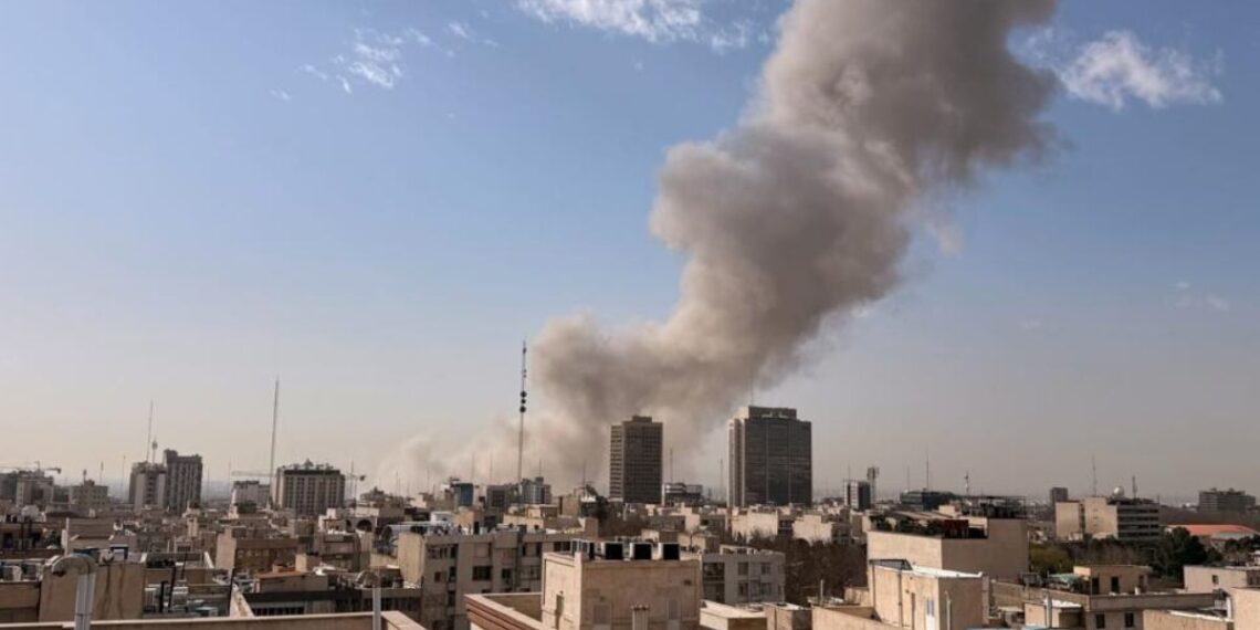 Israel y EE. UU. lanzan un ataque preventivo contra Irán: el país declara estado de emergencia