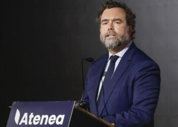 Tensiones en Vox: Iván Espinosa de los Monteros critica el «empobrecimiento interno» del partido