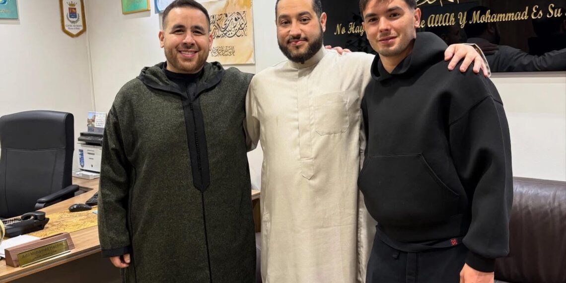 Brahim Díaz abraza el islam, según el imán de la Mezquita M-30