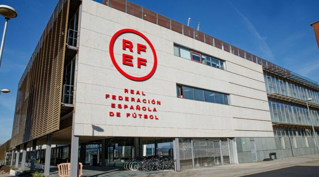 La Real Federación Española de fútbol activa un gabinete de crisis ante el conflicto en oriente medio