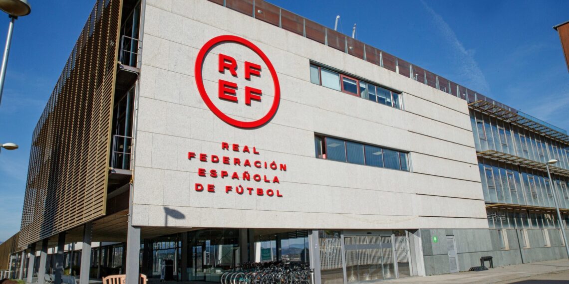 La Real Federación Española de fútbol activa un gabinete de crisis ante el conflicto en oriente medio