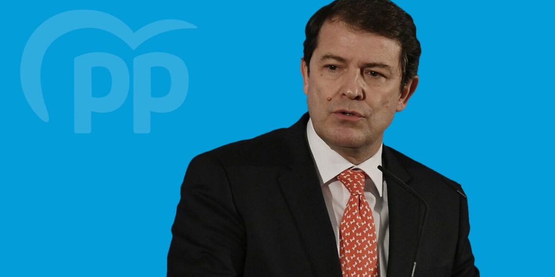 Mañueco promete financiar el carné de conducir a 50.000 jóvenes en caso de reelección