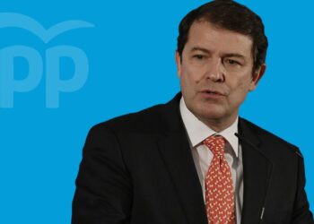 Mañueco promete financiar el carné de conducir a 50.000 jóvenes en caso de reelección