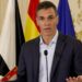 CEUTA (ESPAÑA), 31/07/2026.- El presidente del Gobierno, Pedro Sánchez, ha condenado este viernes lo que ha considerado un "ataque" y "una violación de la integridad territorial de España" con la entrada irregular en Ceuta de miles de personas desde Marruecos y ha garantizado todas las medidas necesarias para hacerle frente, durante su comparecencia pública en la ciudad autónoma. Junto a él, el ministro del Interior Fernando Grande Marlaska (d). EFE/ Reduan Dris